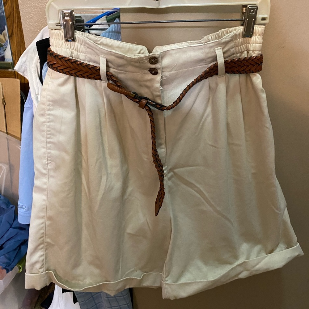 Karen Scott Dressy Shorts Size 18